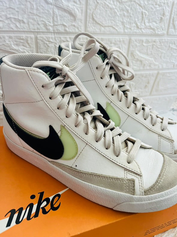 ZAPATILLAS NIKE BLAZER MID77 (38,5)