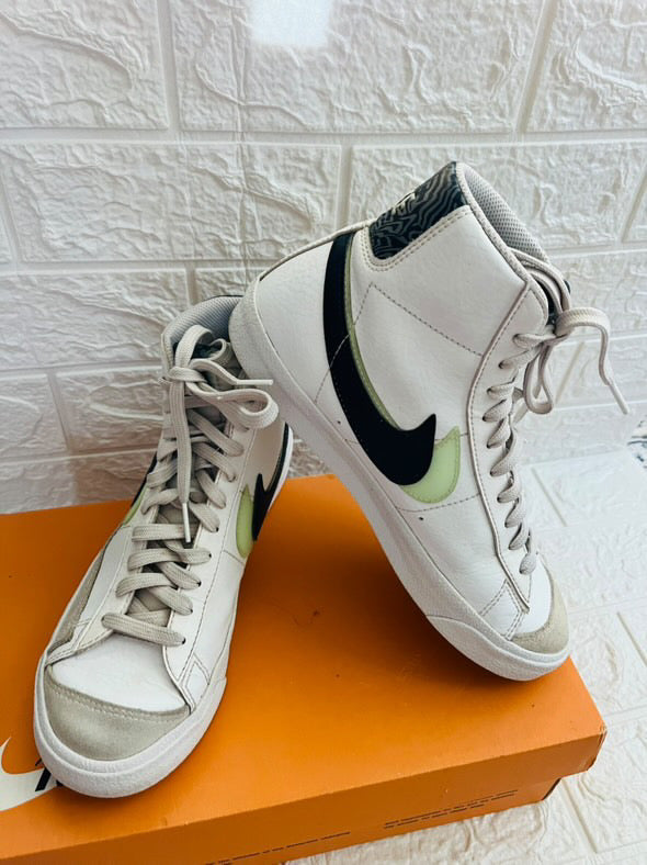 ZAPATILLAS NIKE BLAZER MID77 (38,5)