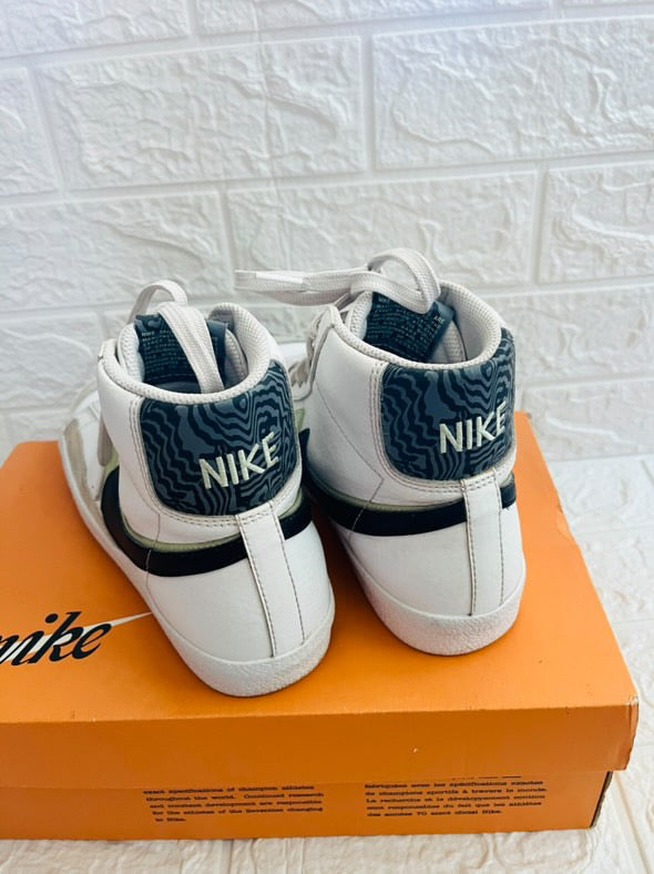 ZAPATILLAS NIKE BLAZER MID77 (38,5)