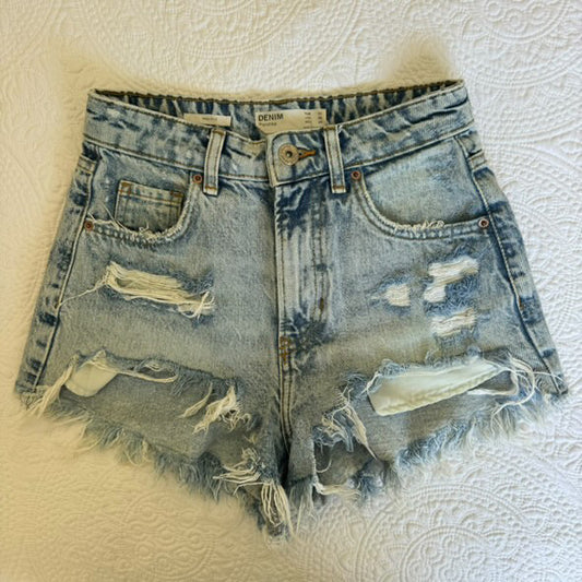 SHORT BERSHKA (34)