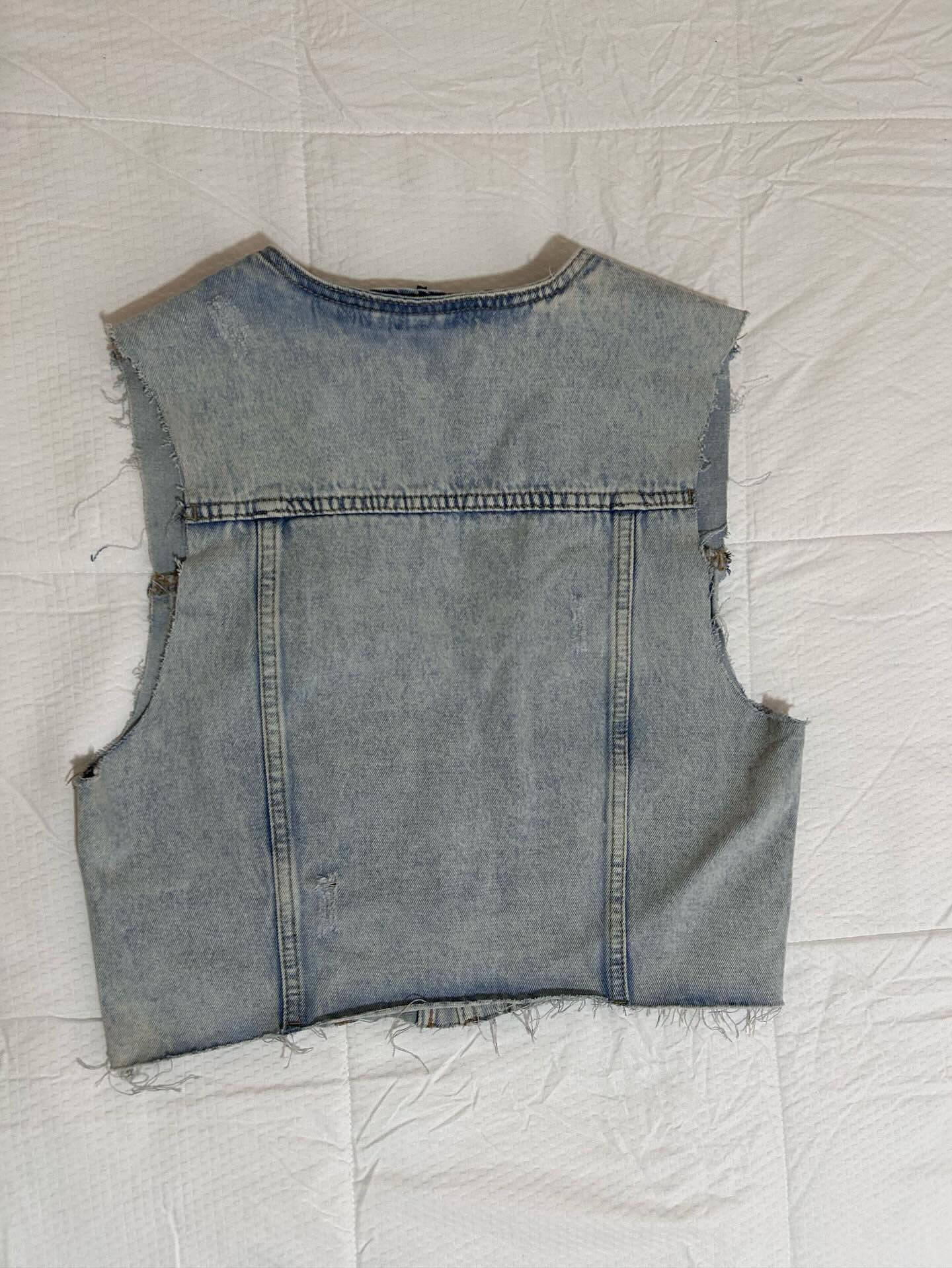 VEST CORONA (S)