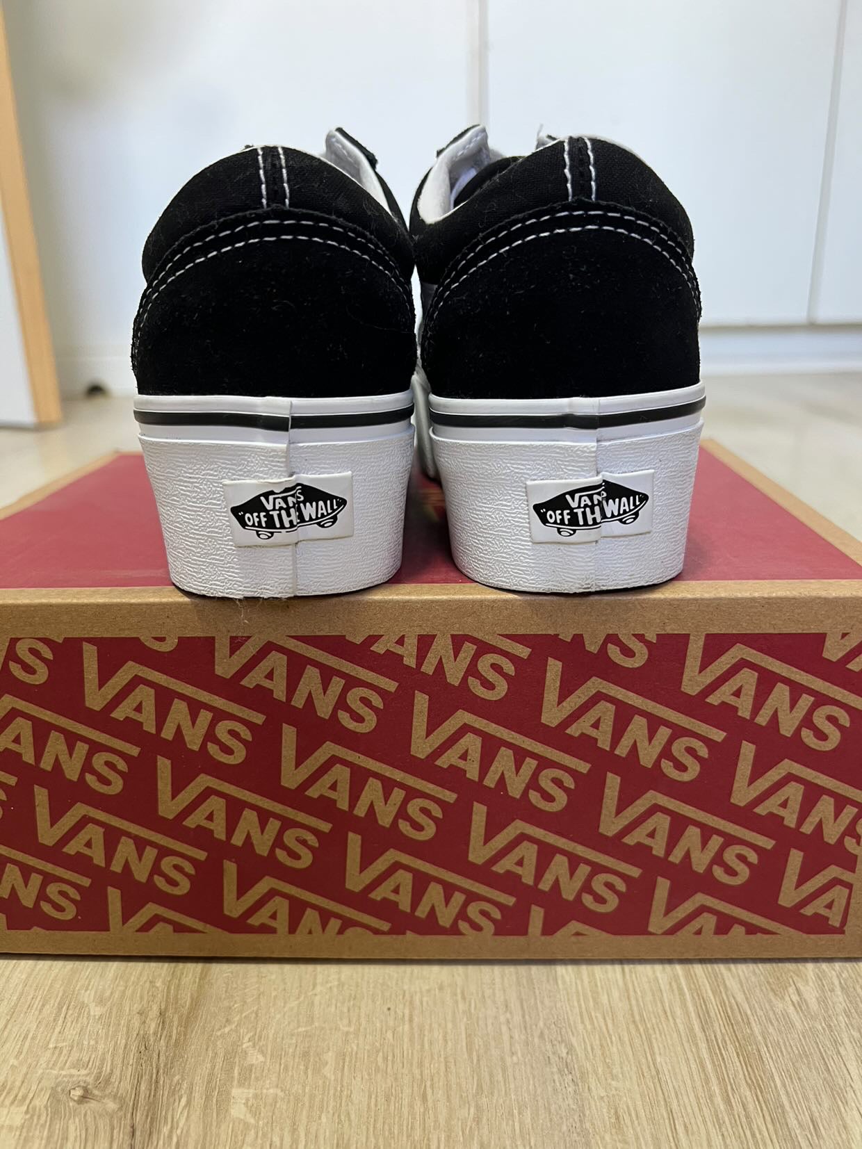 VANS PLATAFORMA (35)