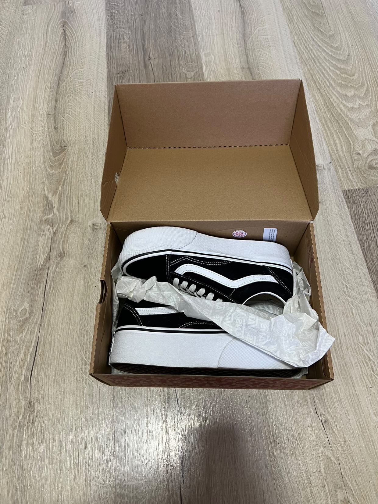 VANS PLATAFORMA (35)