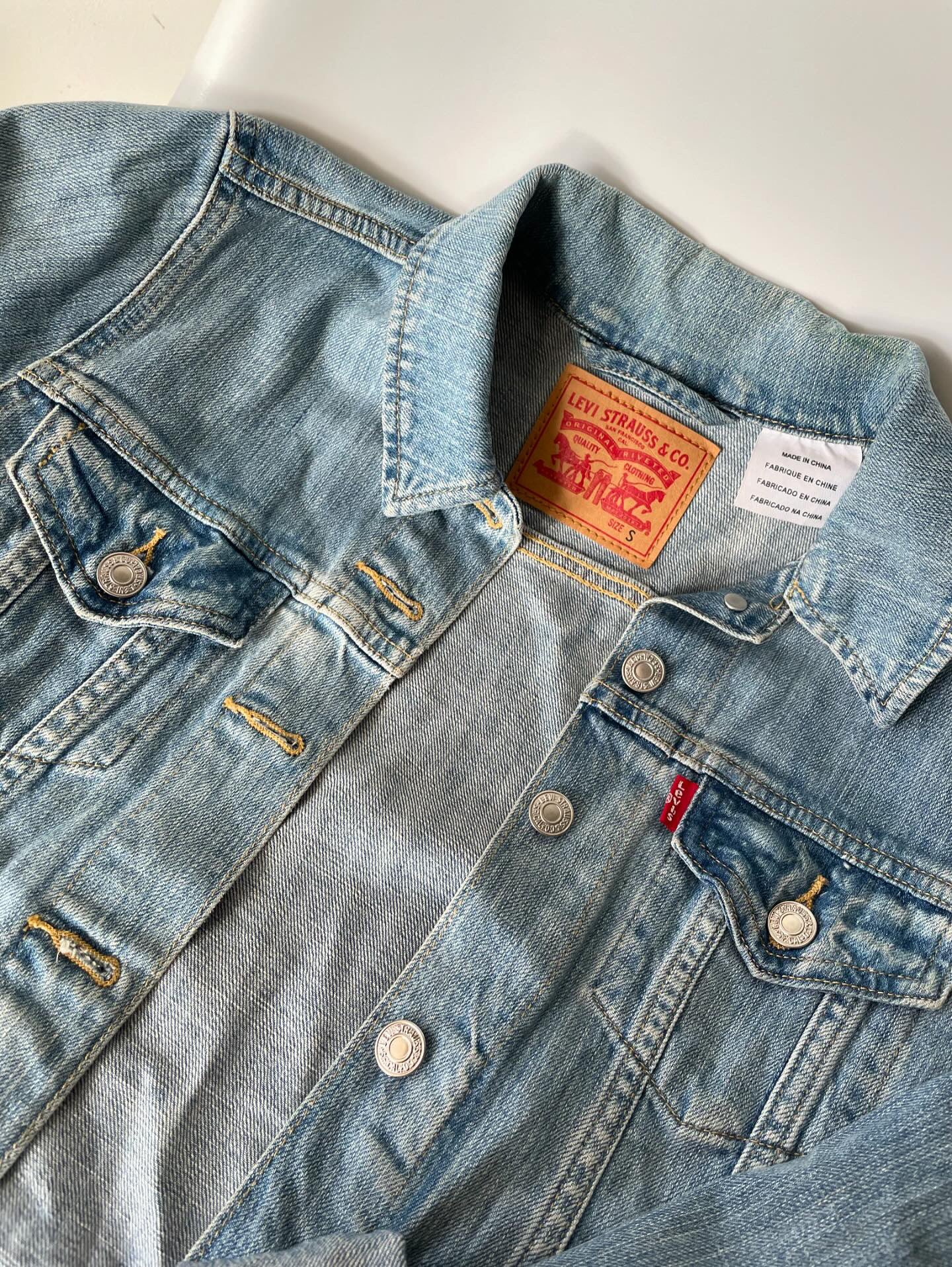 CHAQUETA LEVIS (S)