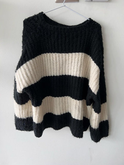 SWEATER (L)