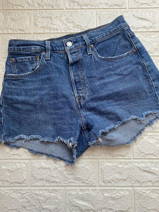 SHORT LEVIS (38)