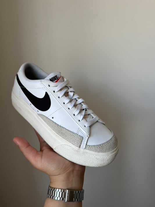 NIKE BLAZER LOW PLATFORM (38)