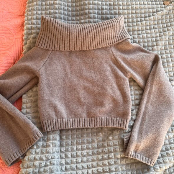 SWEATER (S)