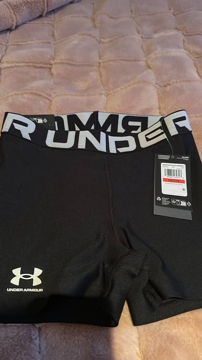 SHORT UNDER ARMOUR (XS)