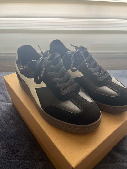 ZAPATILLAS DIADORA (37)