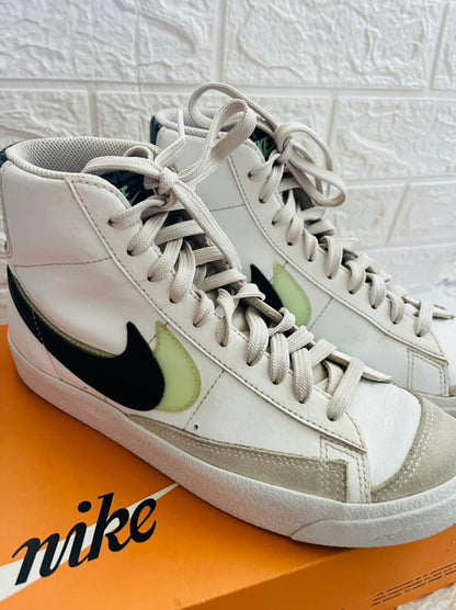 ZAPATILLAS NIKE BLAZER MID77 (38,5)