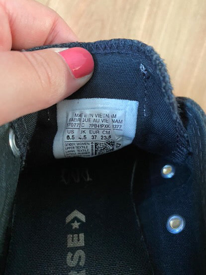 CONVERSE (37)
